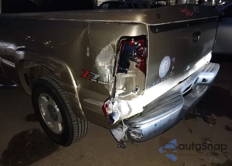 2004 Chevrolet Silverado 1500 Z71 from USA, damaged, VIN 2GCEK19T041268432